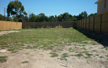 12 Flemington Rise, Officer