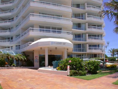 2 Ninetenth ave, Palm Beach