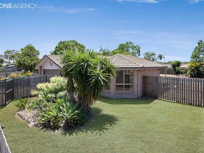 27 Topaz Circuit, Urangan