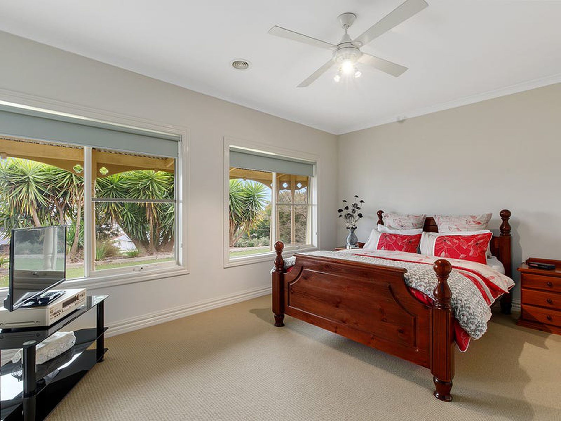 2 Lake View Dr, Broadford