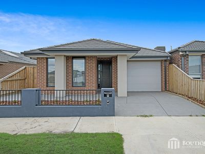 9 Maywood Street, Pakenham