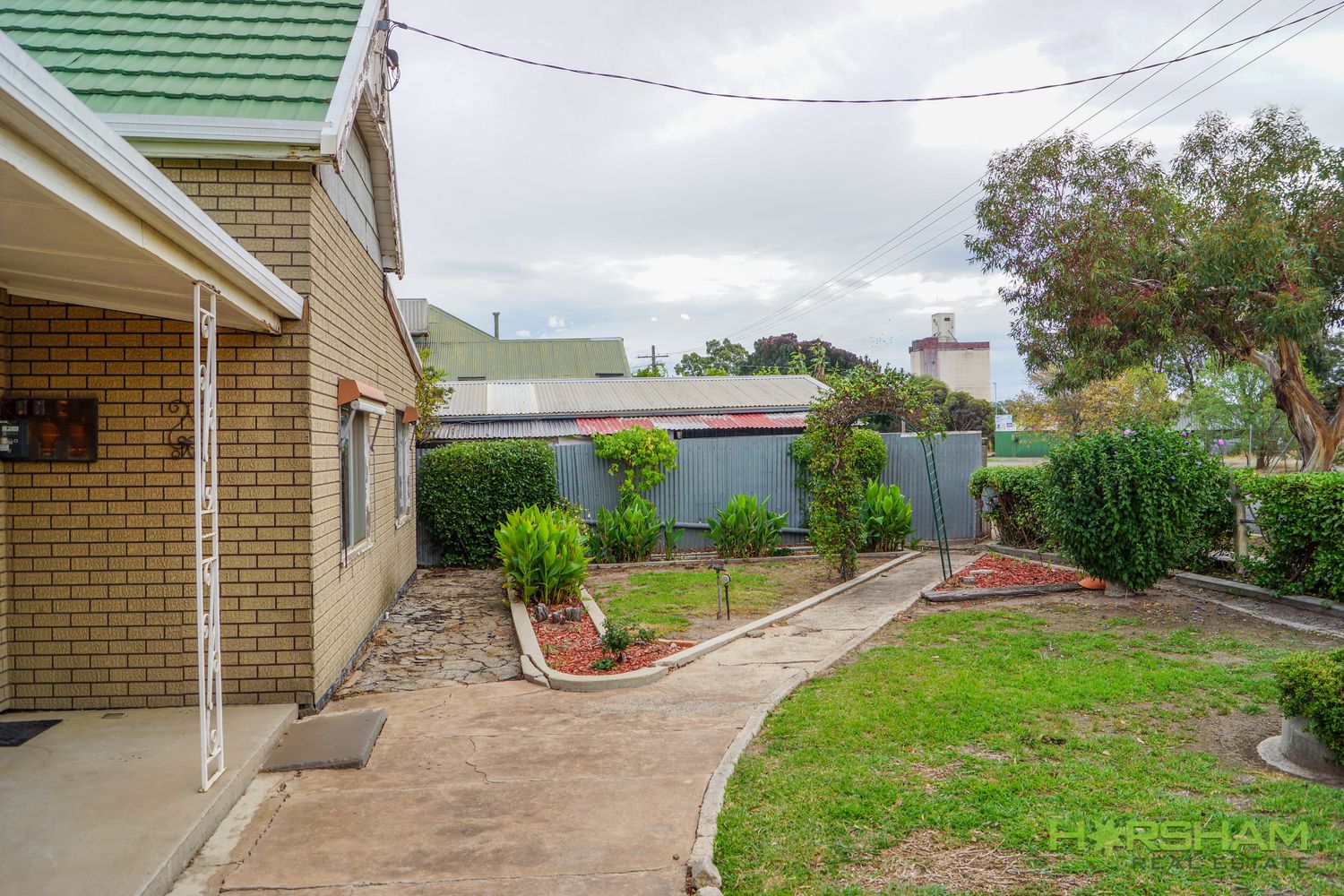12 Railway Avenue, Horsham