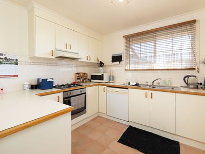 12A EDINBURGH CIRCUIT, Wodonga