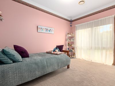 12 Woodlands Drive, Somerville