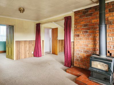 16 Leader Street, Riverton