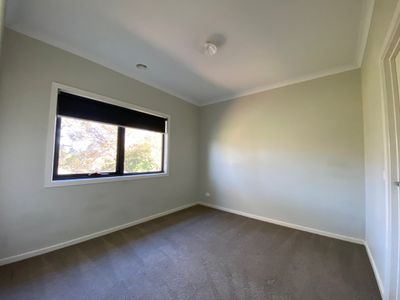 2 / 24 Tamarind Crescent, Werribee