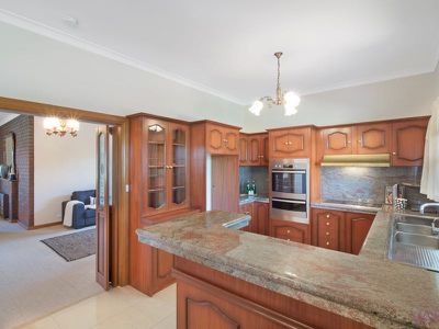 29 Lake View Crescent, Highbury
