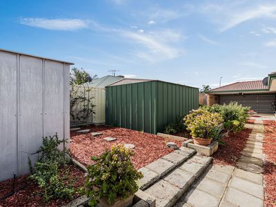 6 Tuscany Place, Caversham