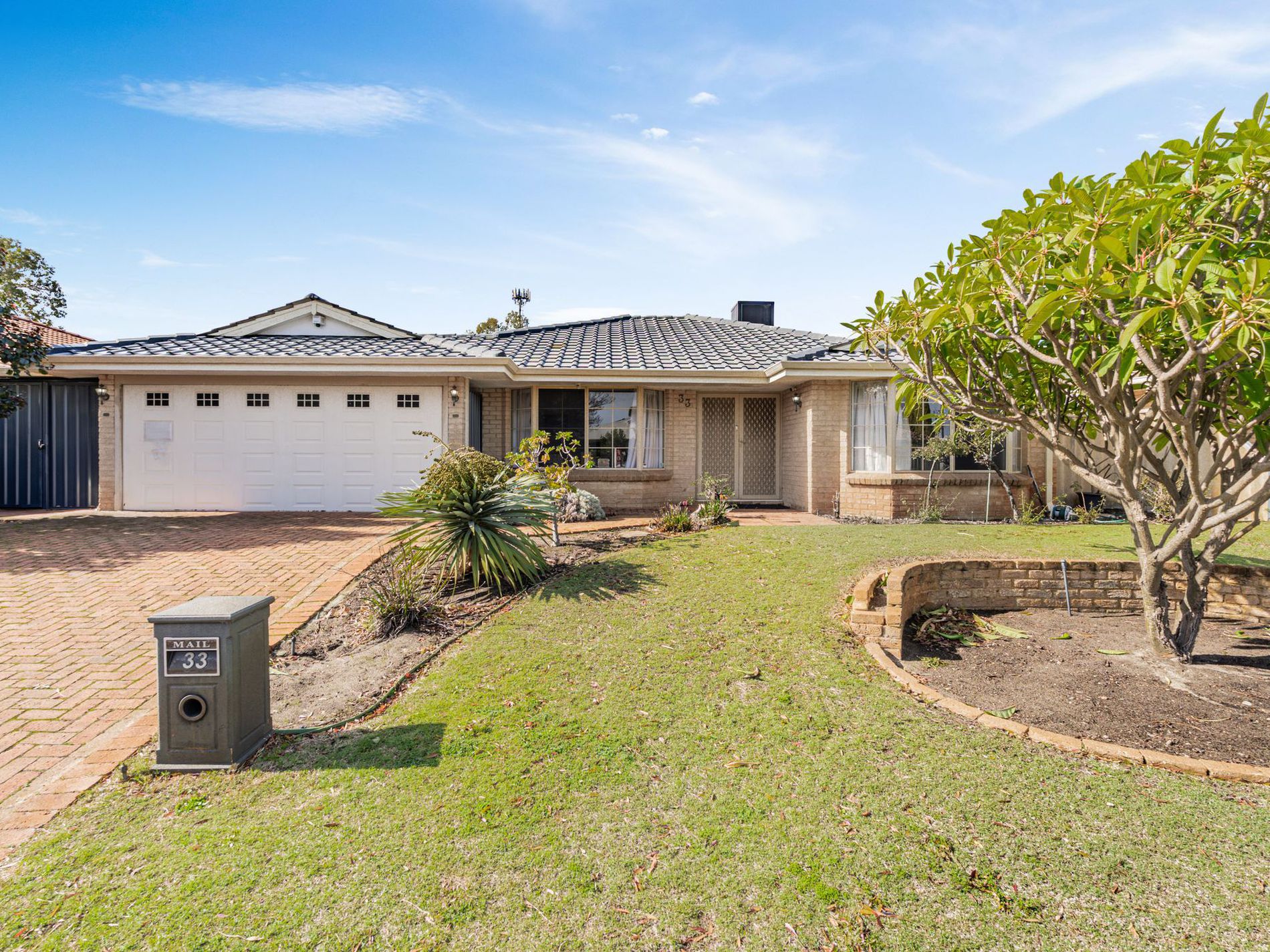 33 Roseheath Boulevard, Kiara