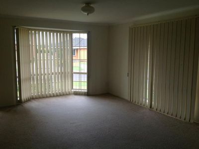 1 / 8 Moulemein Court, Hamlyn Heights