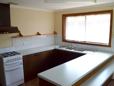 35 Batman Avenue, Shepparton