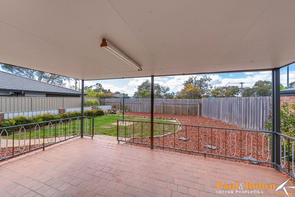 41 Knaggs Crescent, Page