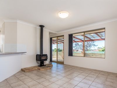 4 Camfield Place, Beldon