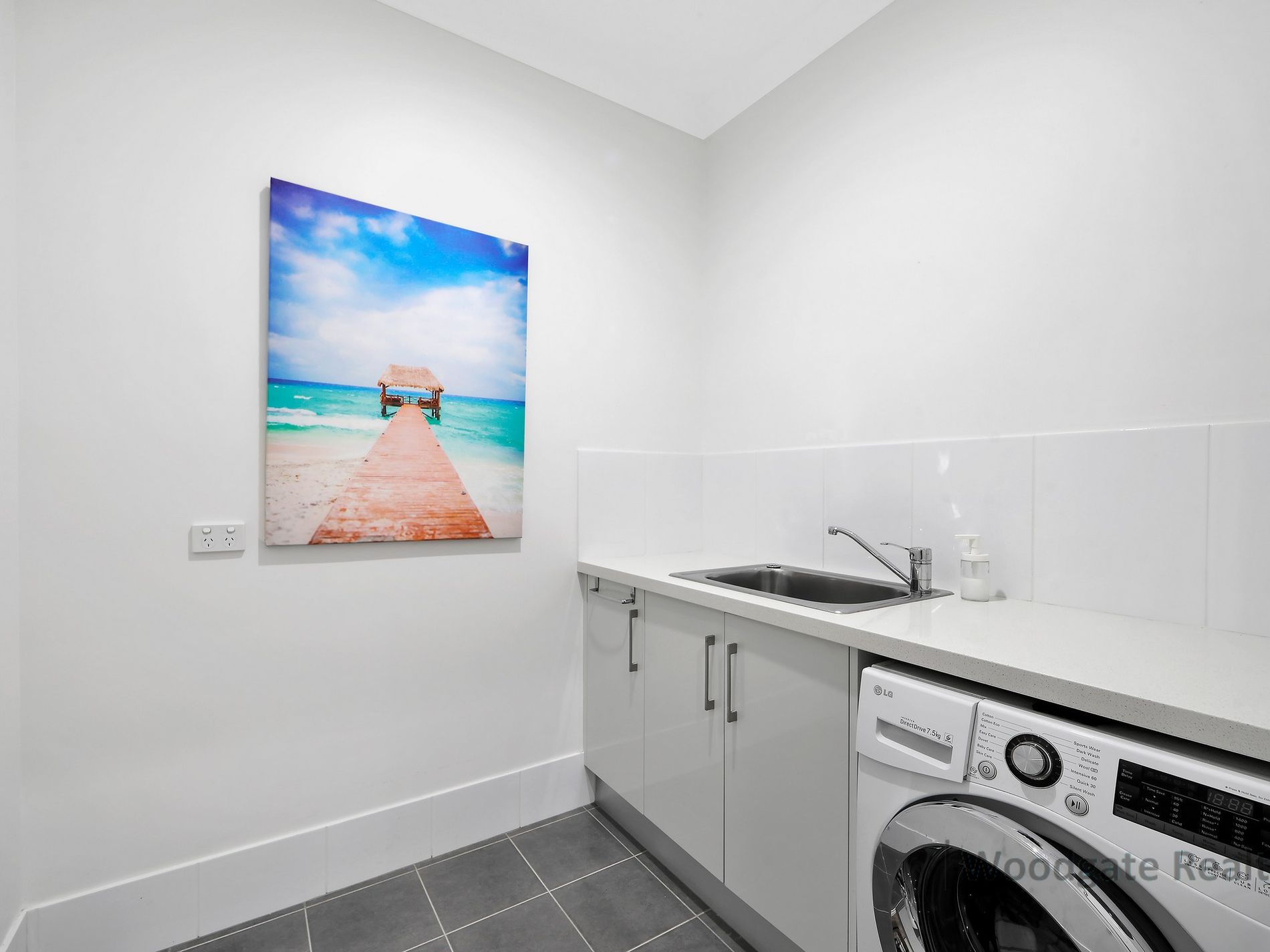 10 PAPERBARK COURT, Woodgate