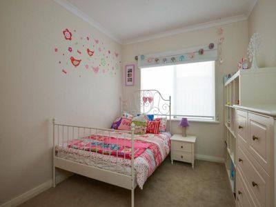 17 Riseberry Way, Somerville