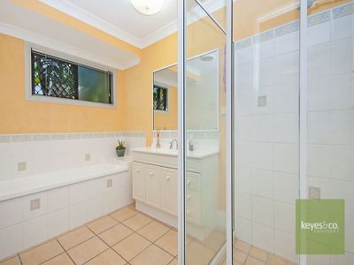 8 Timaru Court, Annandale