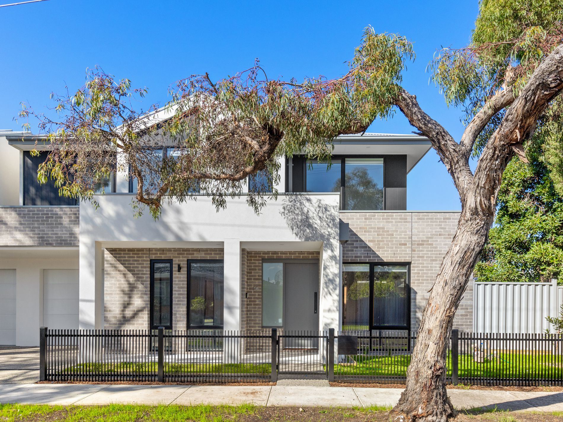 36 Stapley Crescent, Altona North