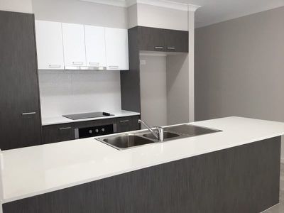3 / 30 Taurus Circuit, Coomera