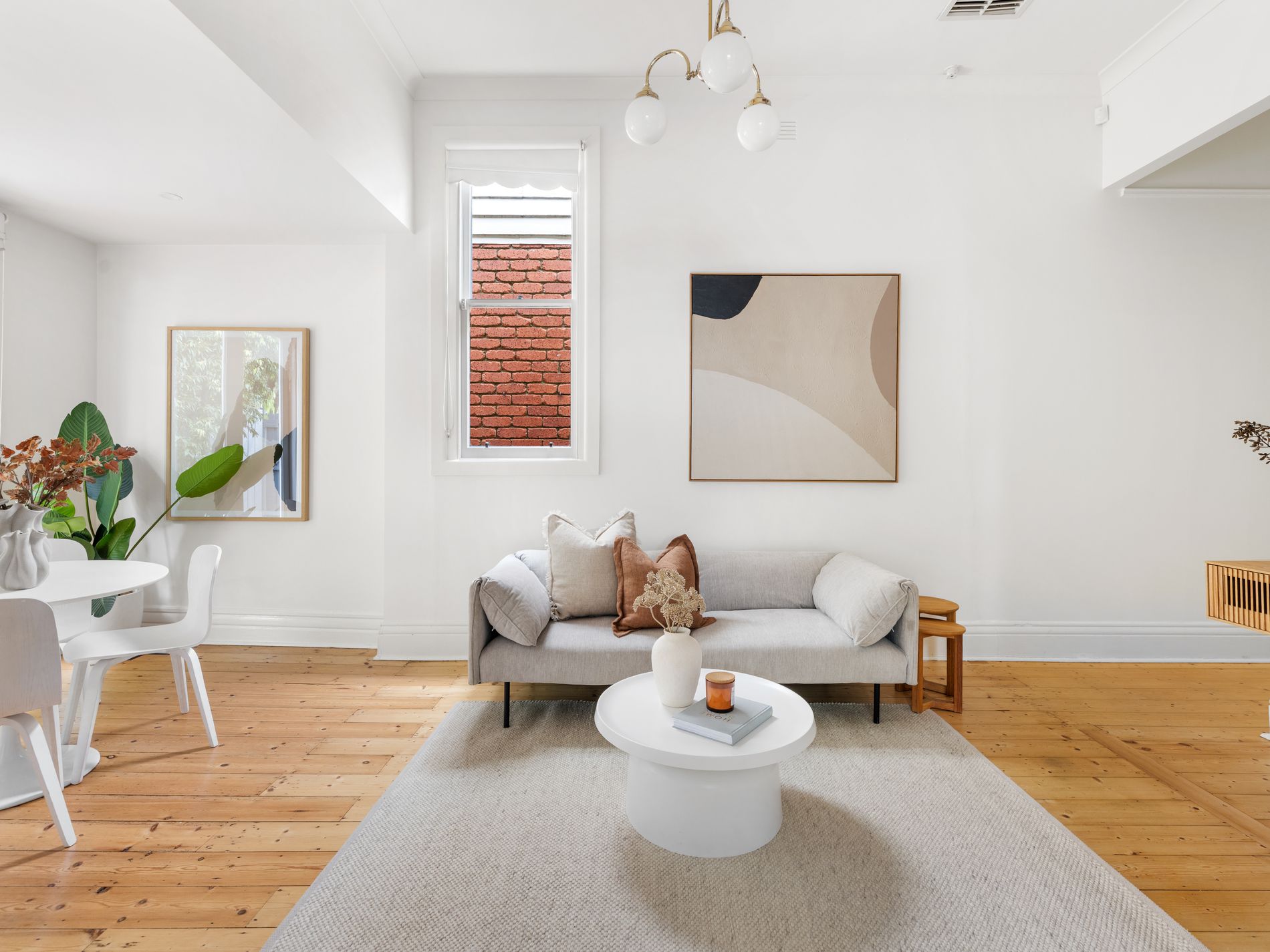 287 Douglas Parade, Newport