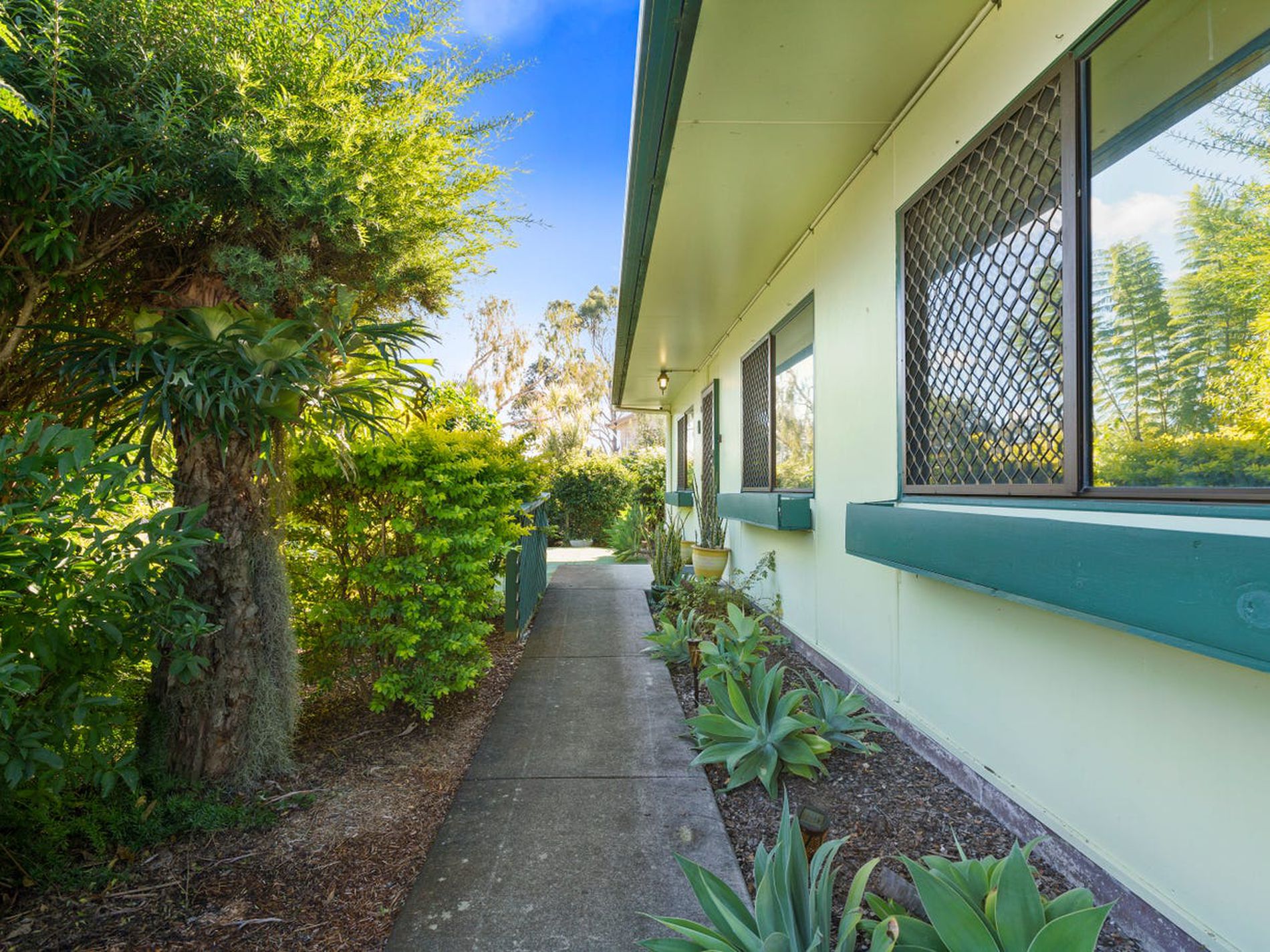 4 HERITAGE STREET, Morayfield
