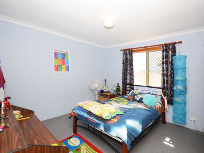 19 BUNKER AVENUE, Urraween