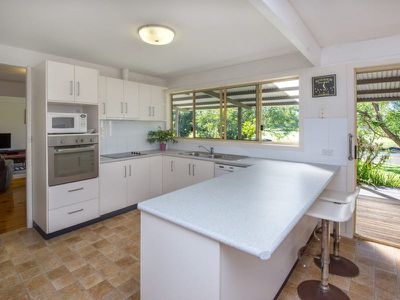 6 Coonawarra Court, Ocean Shores