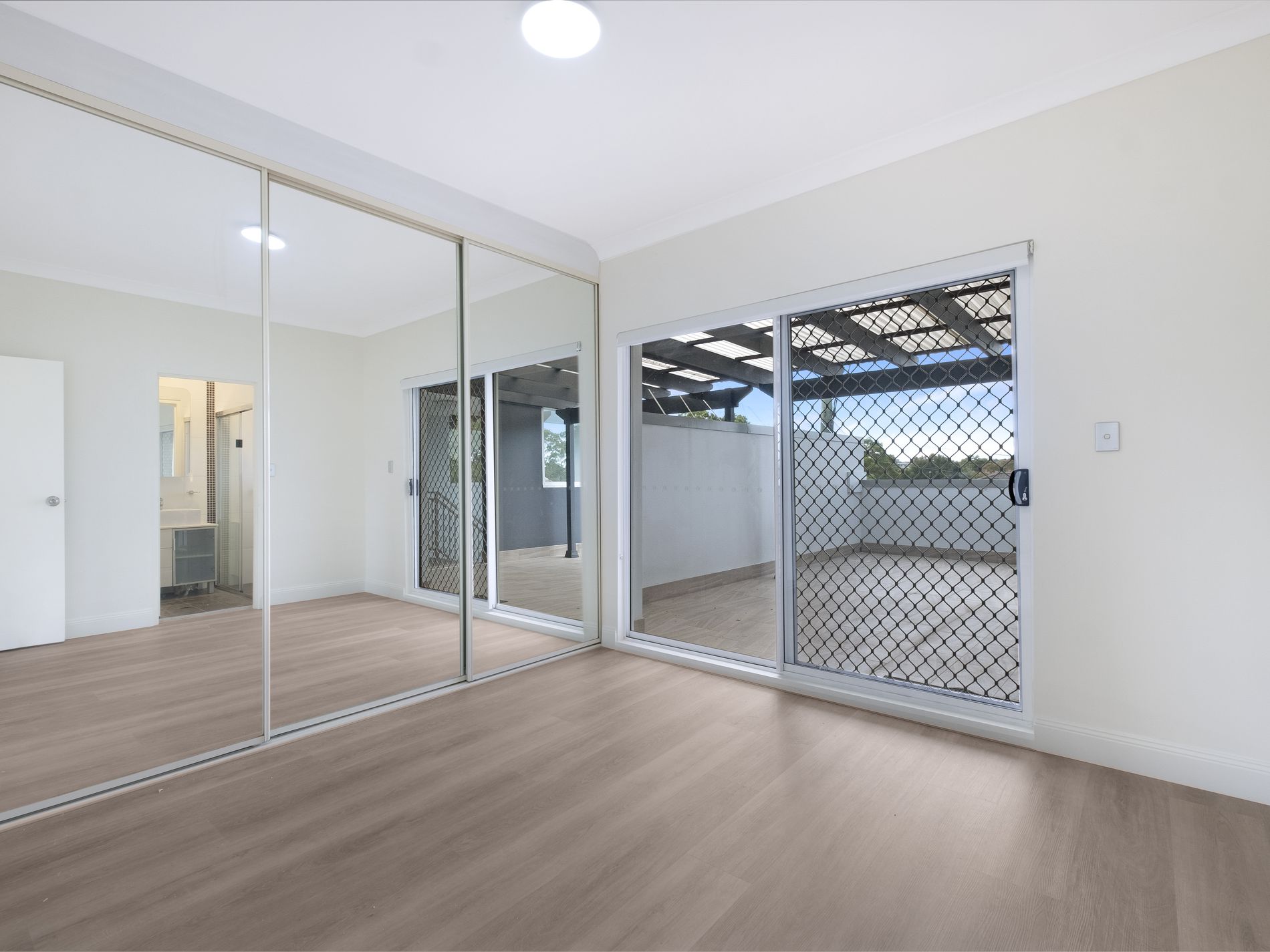 15 / 57 - 59 Beamish, Northmead