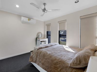 59 Makybe Diva Drive, Ooralea