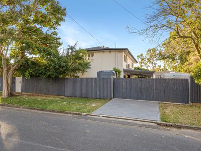 2 Talegalla Street, Wynnum West