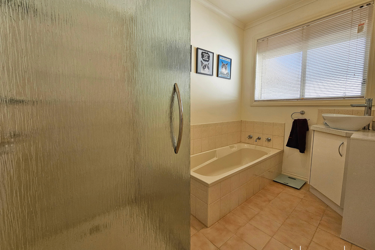 2 / 9 Nihill Street, Tongala