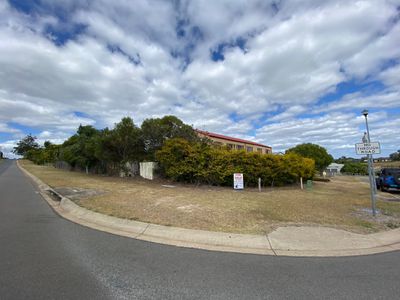2 Pearl Drive, Craignish
