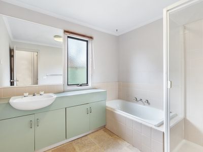 1 / 47 The Esplanade, Seymour