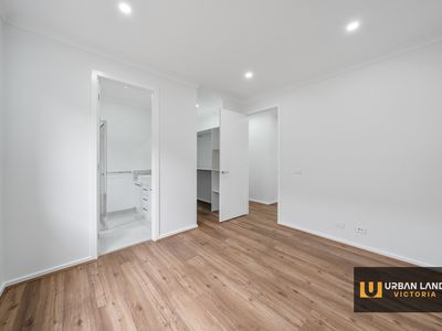 13 stover rd, Clyde North