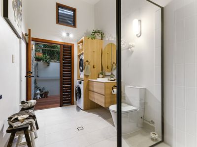 1 Cedrela Close, Kamerunga