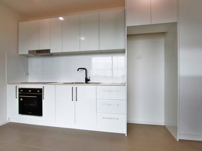 4 / 302 Huntingdale Road, Huntingdale