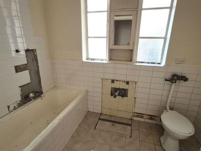 Unit 8 / 17 Queens Road, Melbourne