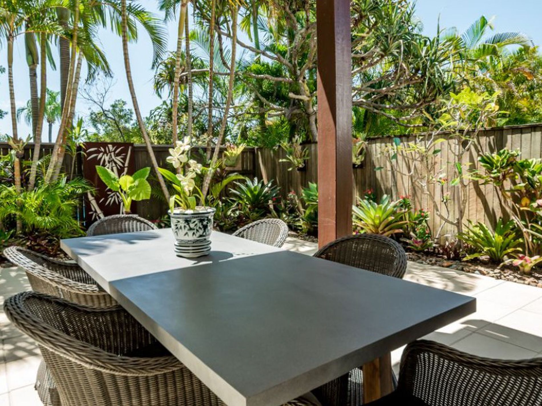 2 / 115 Peregian Springs Drive, Peregian Springs