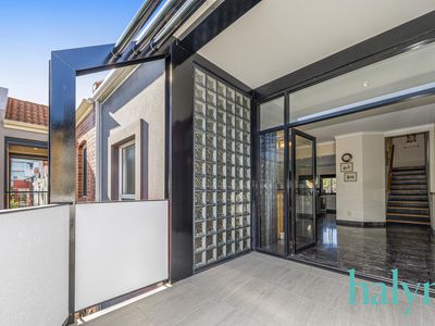 27 Tully Road, East Perth