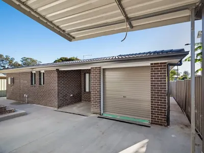 35 & 35a Anthony Crescent, Kingswood