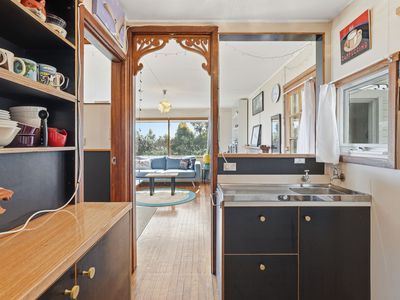 5166 Channel Highway, Gordon