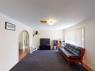 9 Gregory Court, Dubbo