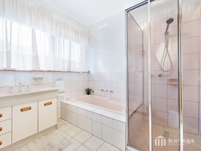 36 Bellbrook Drive, Dandenong North