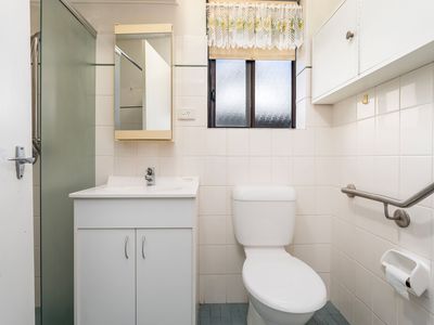 2 / 525 Cowper Street, Albury