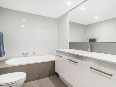 805 / 19 THE CIRCUS, Burswood