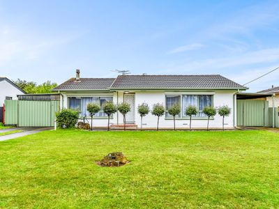 6 MULLINS STREET, Millicent