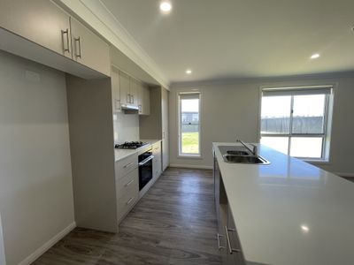 46 Sea Crescent, Dubbo