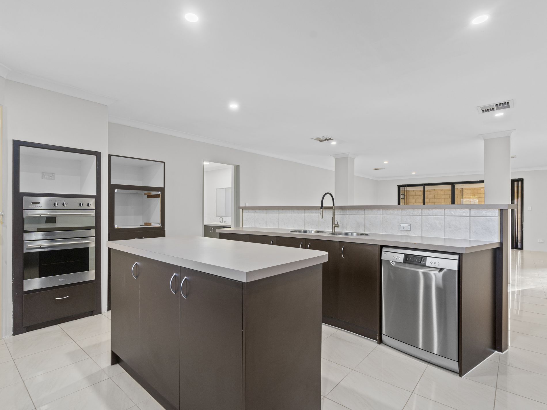 262 Morrison Road, Midvale