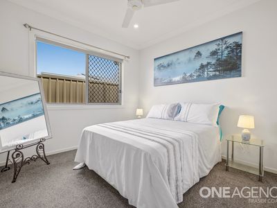 54 Ronaldo Way, Urangan