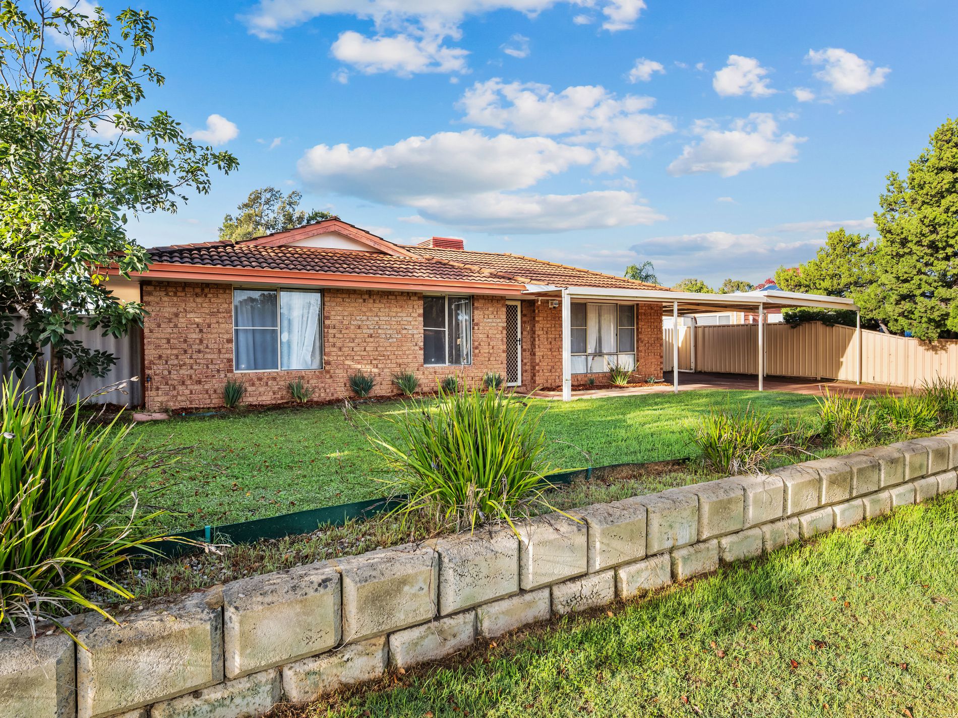 90 Inverness Circle, Camillo