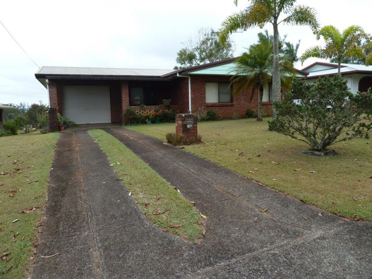 27 Putt St., Atherton